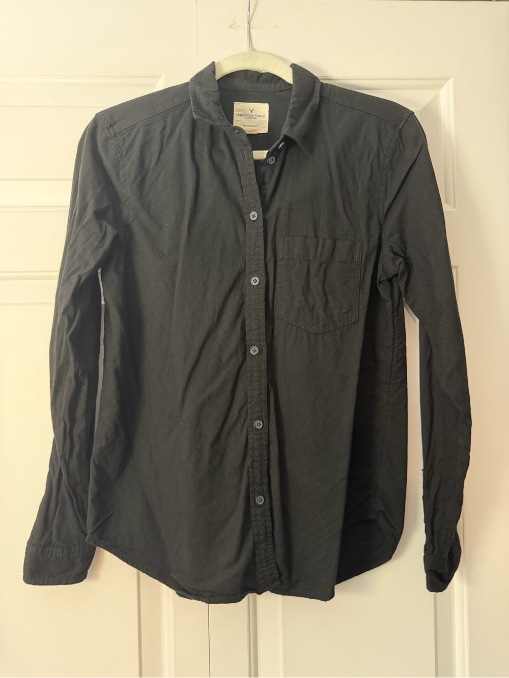 American Eagle Outfitters Black Long-Sleeve Button-Down Shirt